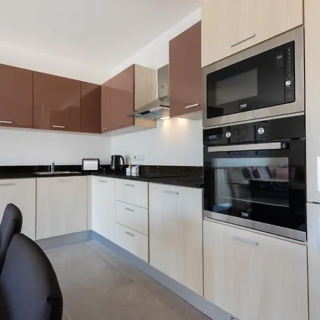 High-end With Comfy Beds & Super Wifi By 360 Estates * San Ġwann