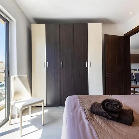 High-end With Comfy Beds & Super Wifi By 360 Estates * San Ġwann