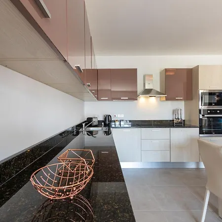 公寓 High-end With Comfy Beds & Super Wifi By 360 Estates