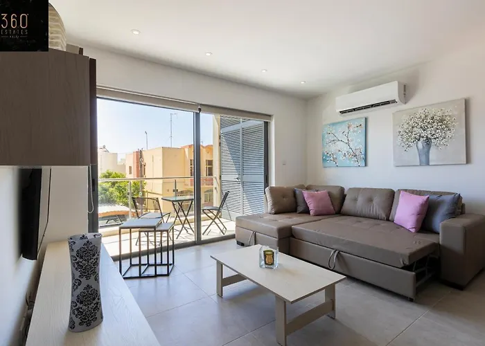 High-end With Comfy Beds & Super Wifi By 360 Estates